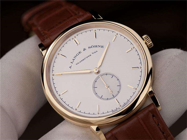 朗格手表走走停停应该咋解决