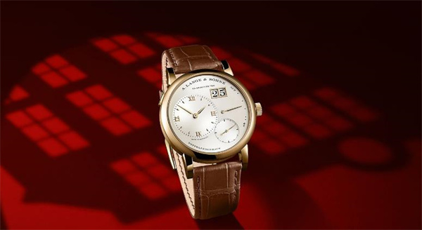 朗格手表进水了解决技巧是什么